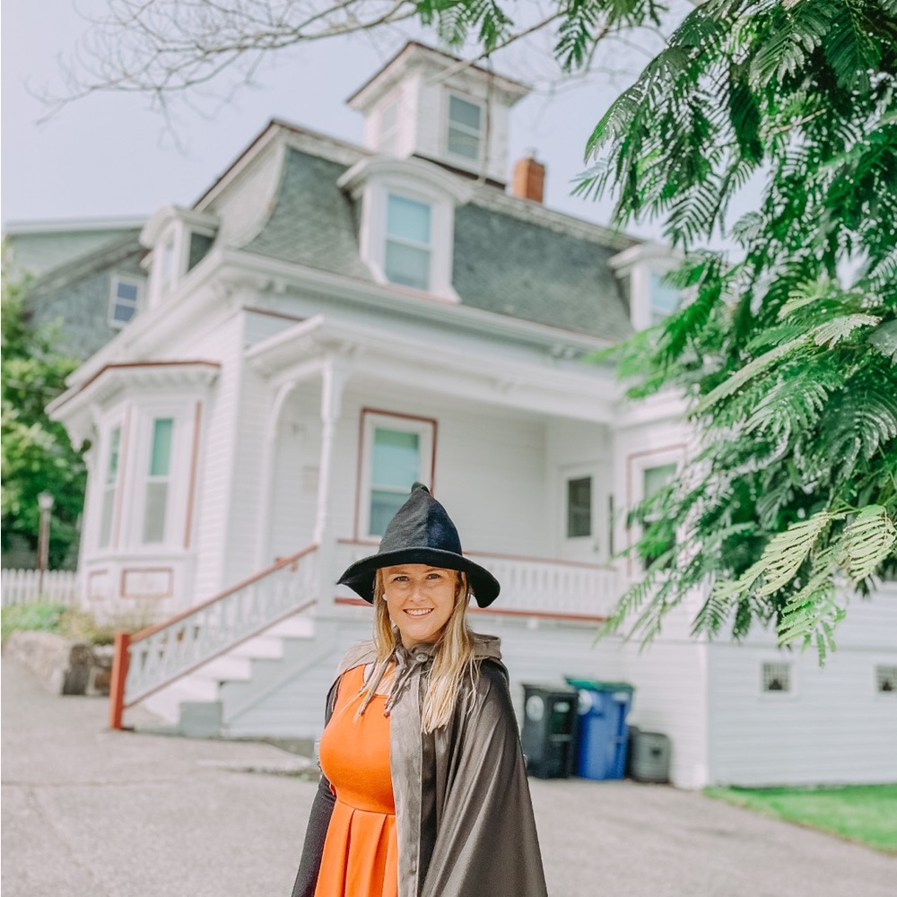 Meet your Posher, Victoria